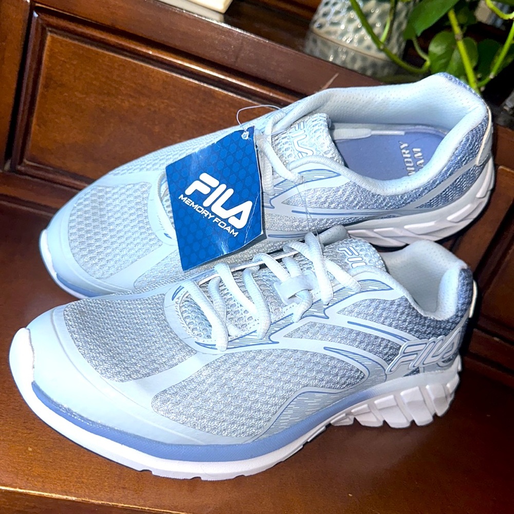 New Fila Memory Foam Sneakers walking Shoe Frozen ice Blue 8.5